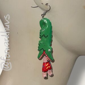 Articulated Wood Alligator Earrings – 3” Hand‑Painted 1990’s Novelty